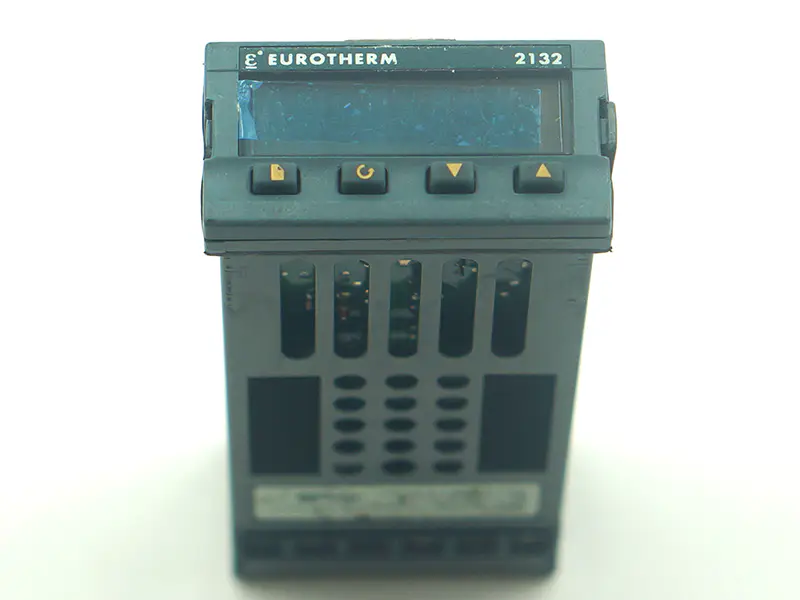 Regulátor teploty EUROTHERM 2132/CC/VH/ENG